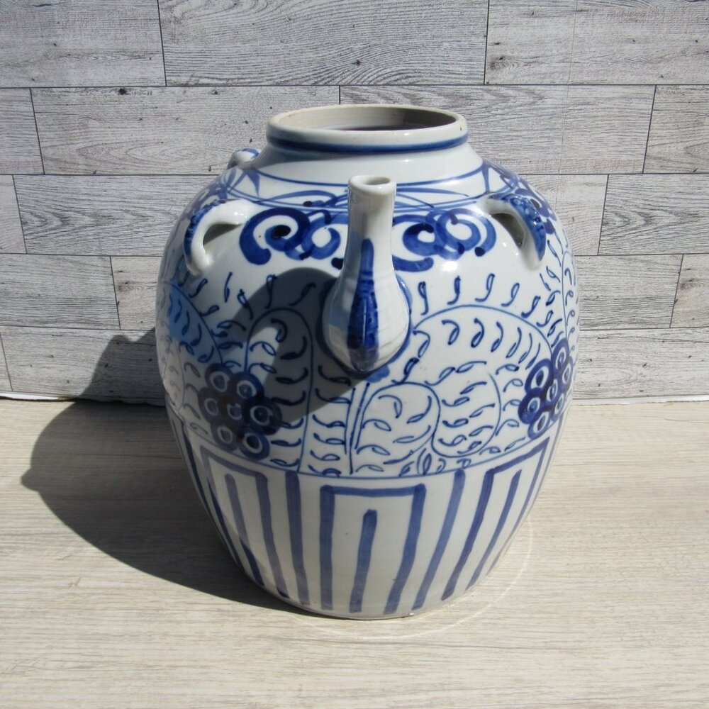 VTG Chinese Chinoiserie Water Jug Wine Oil Pot Cobalt Blue & White Pottery - Picture 6 of 13
